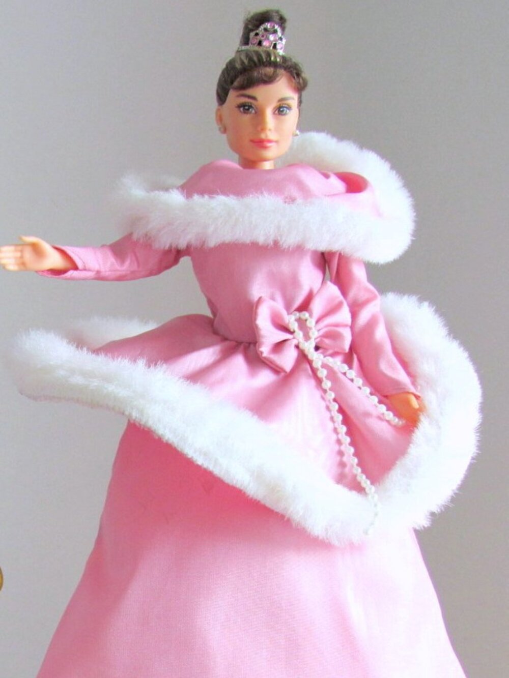 BARBIE BALL GOWN, PINK w WHITE FAUX FUR + SHOES, GREAT for AUDREY HEPBURN DOLL - Picture 2 of 2
